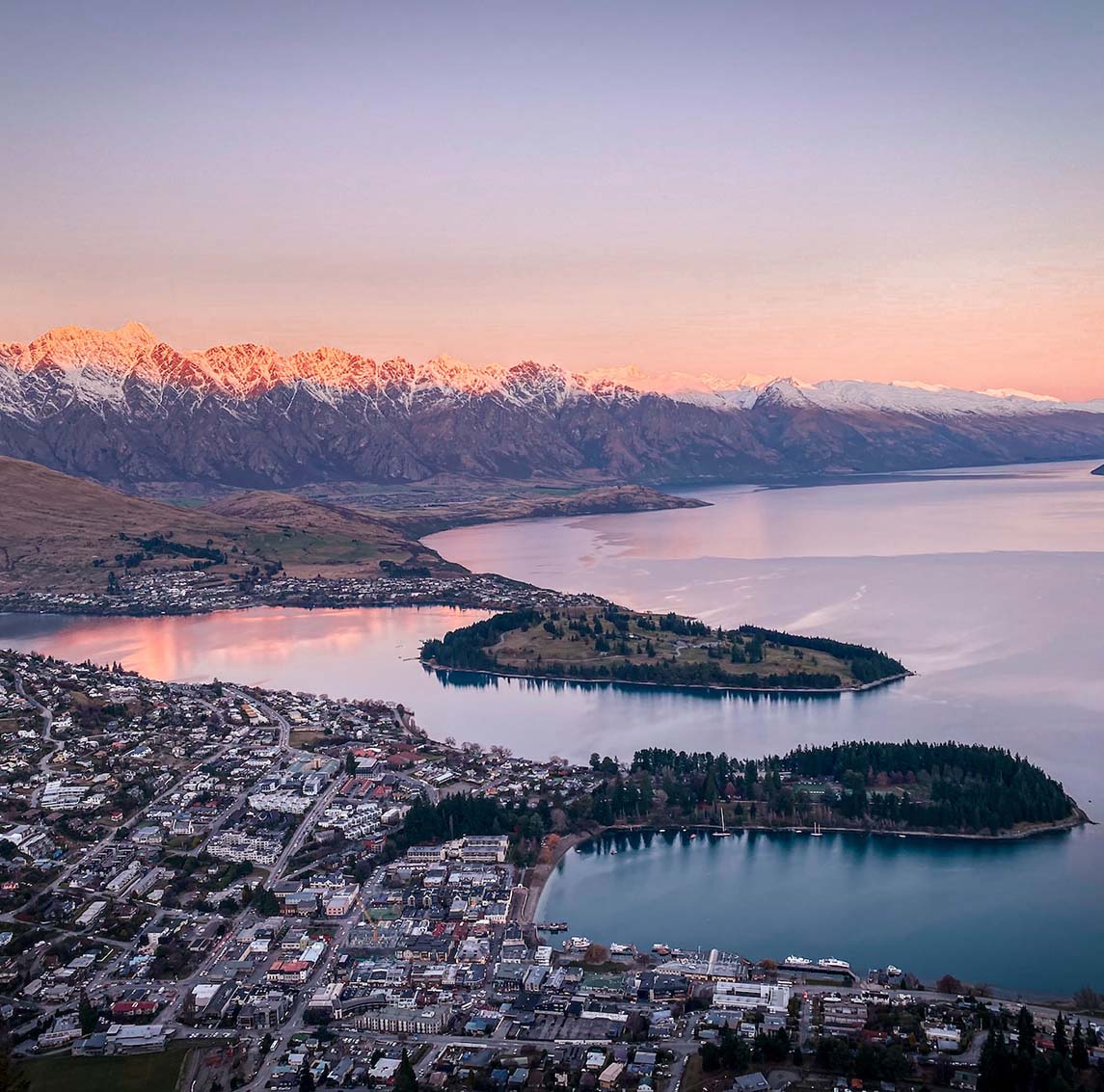 Exploring Queenstown’s Natural Marvels: Insider Tips for an Unforgettable Adventure